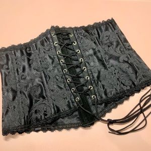 Frederick’s of Hollywood Dream Waist Cincher 🖤